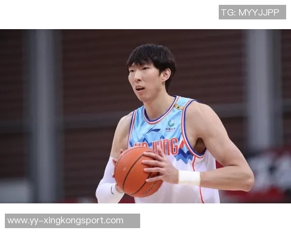 周琦半场强势表现内线统治力显现贡献7分5篮板助力球队奋勇争先