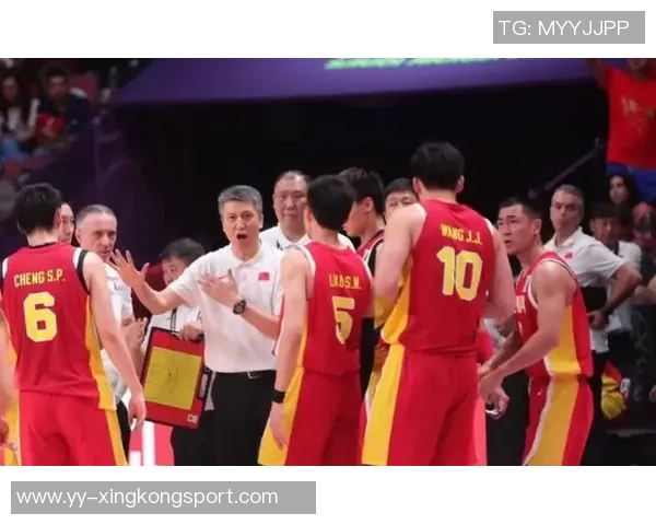 北京全运男篮热身赛大胜北控新外援雷吉佩里与西布龙首次亮相